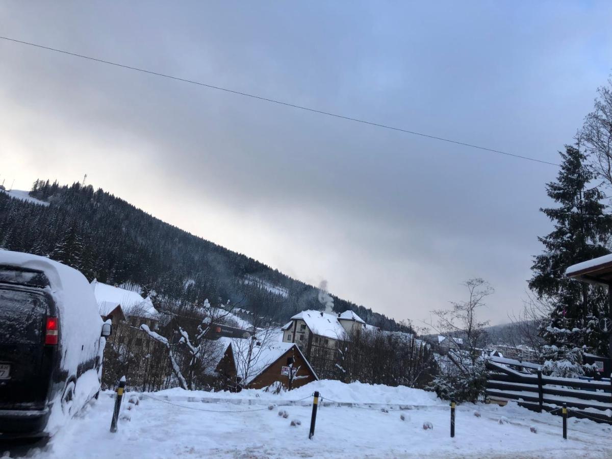 Круассан Hotell Bukovel Eksteriør bilde