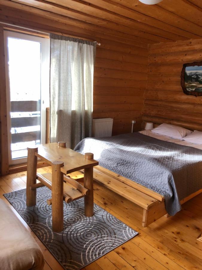 Круассан Hotell Bukovel Eksteriør bilde