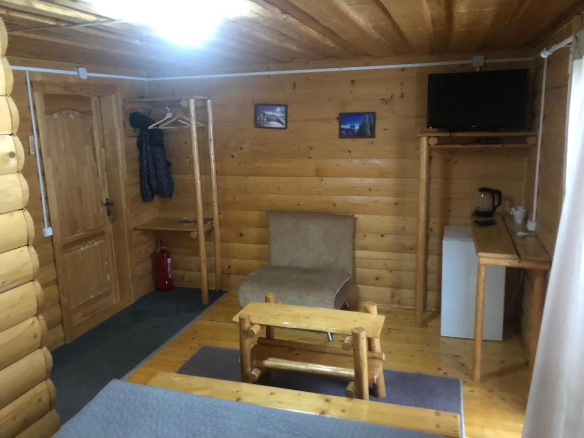 Круассан Hotell Bukovel Eksteriør bilde