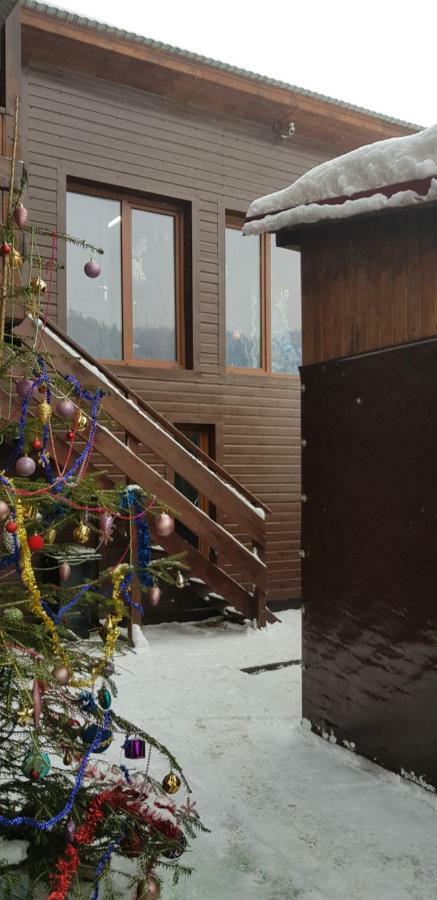 Круассан Hotell Bukovel Eksteriør bilde